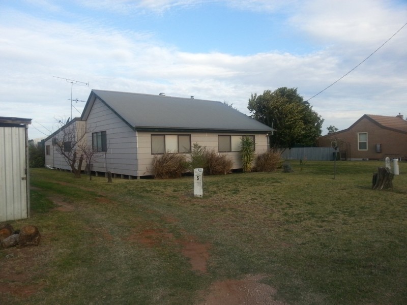 5 Kuranda Avenue, Sunnycliffs VIC 3496