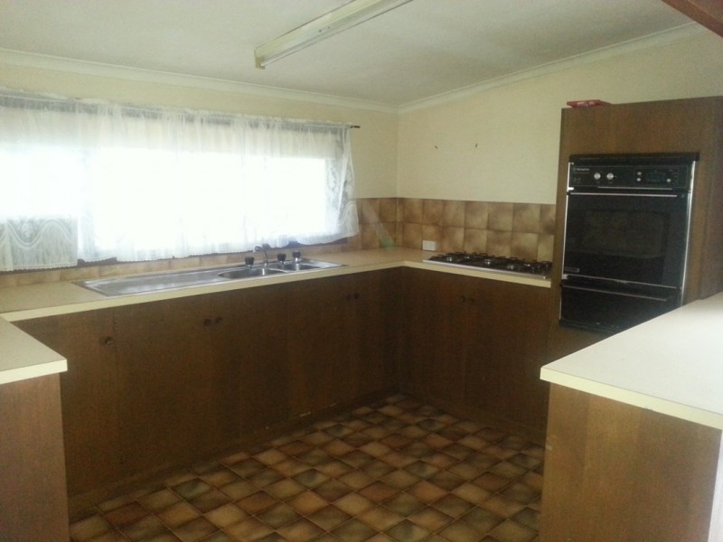 5 Kuranda Avenue, Sunnycliffs VIC 3496