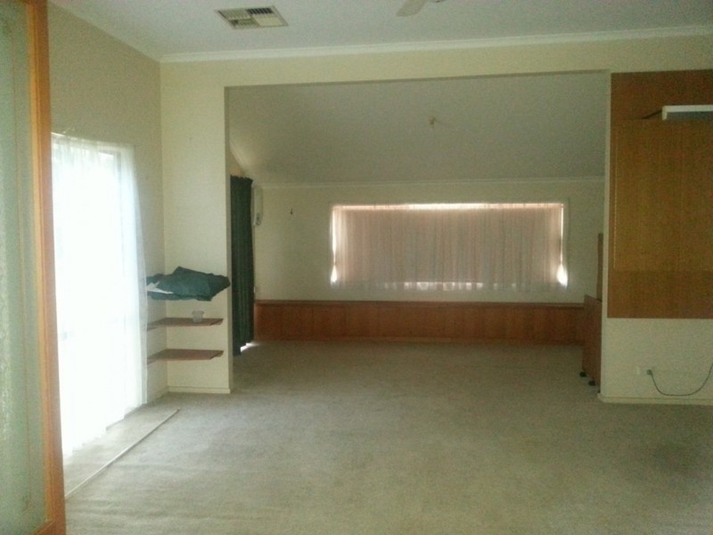 5 Kuranda Avenue, Sunnycliffs VIC 3496