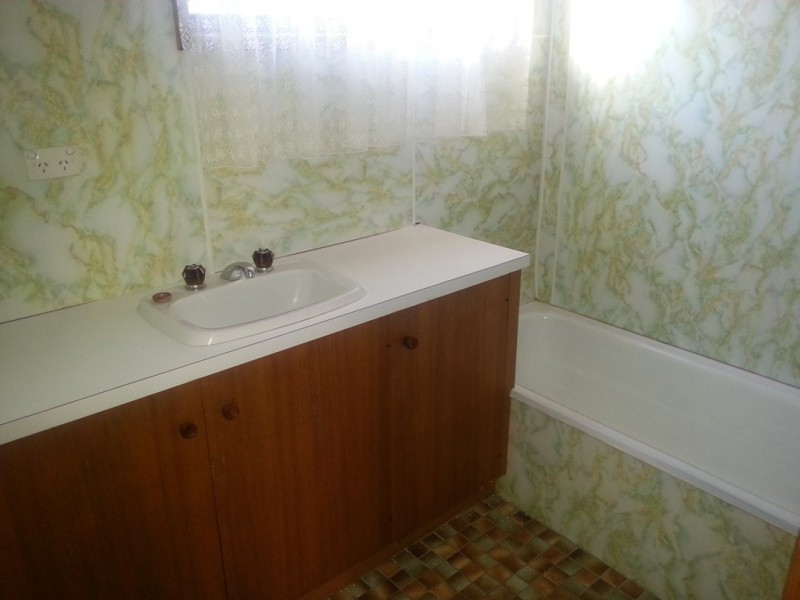 5 Kuranda Avenue, Sunnycliffs VIC 3496