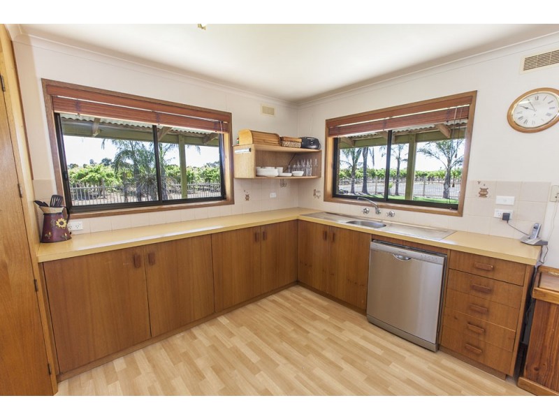 135 Dyar Avenue, Cabarita VIC 3505