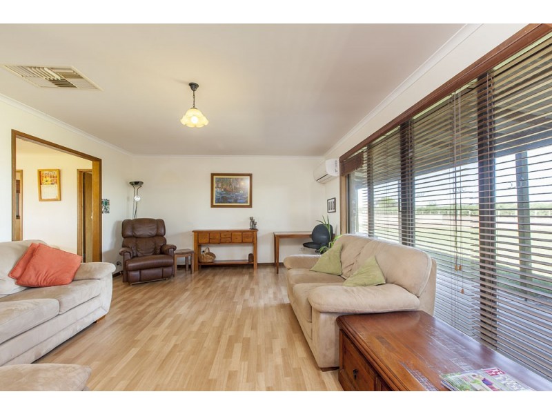 135 Dyar Avenue, Cabarita VIC 3505