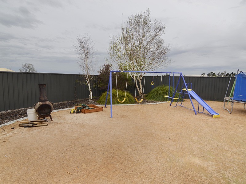 9 Burdekin Court, Red Cliffs VIC 3496