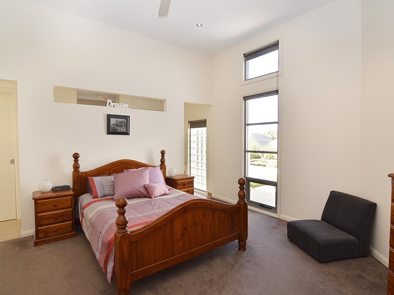 4 Forrester Court, Nichols Point VIC 3501