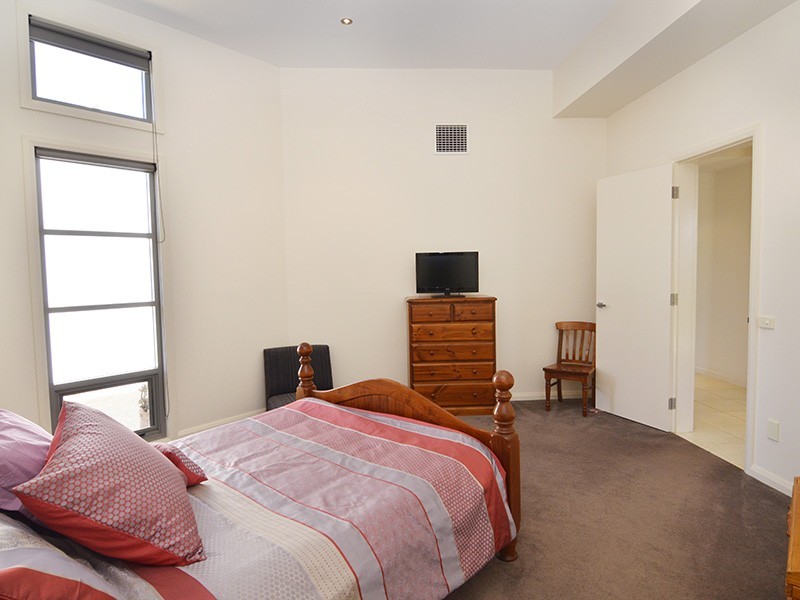 4 Forrester Court, Nichols Point VIC 3501