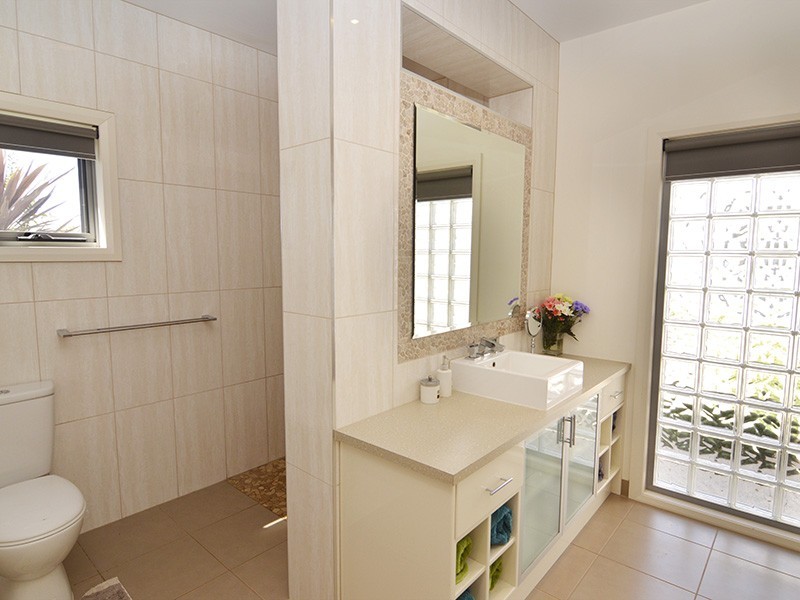 4 Forrester Court, Nichols Point VIC 3501