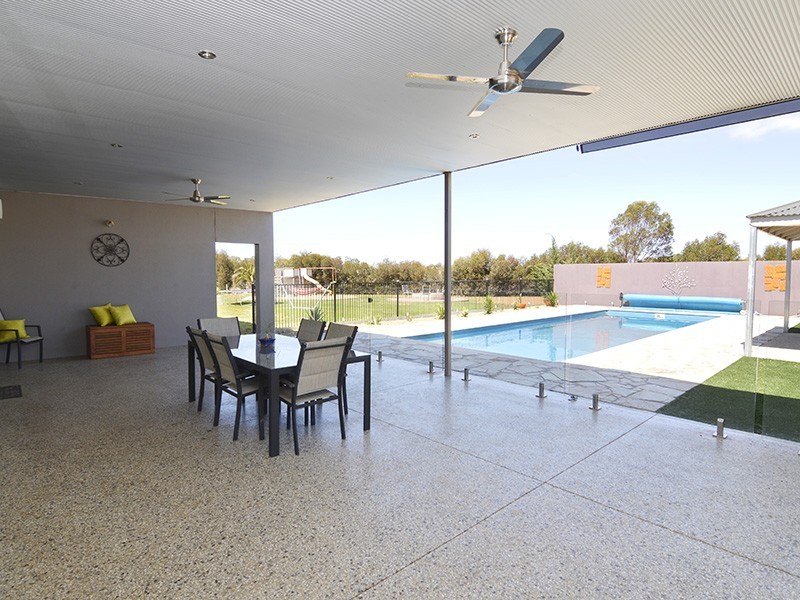 4 Forrester Court, Nichols Point VIC 3501