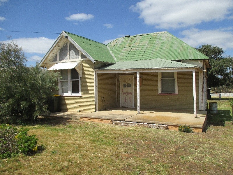 8 Park Street, Sea Lake VIC 3533