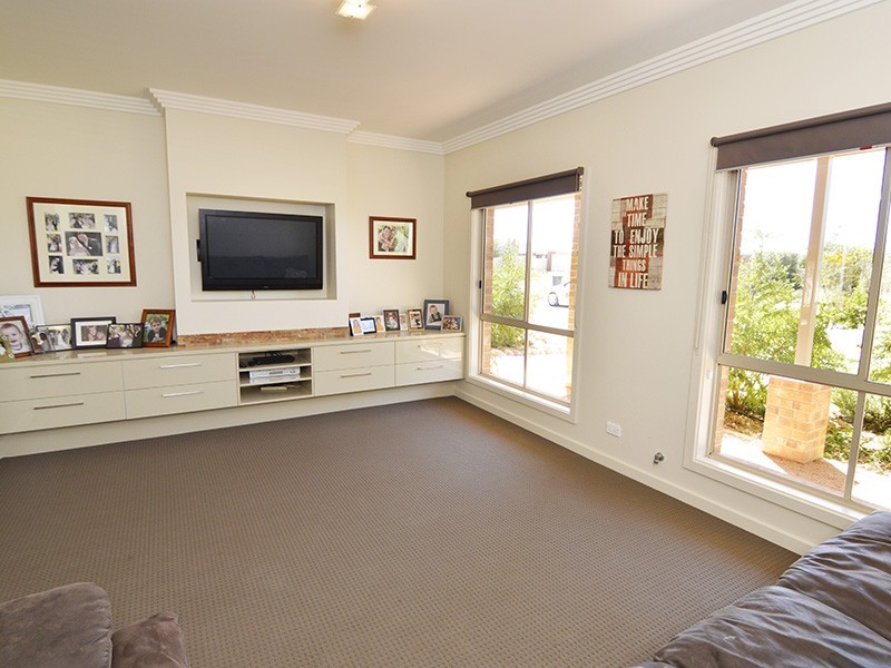 20 Wood Street, Gol Gol NSW 2738