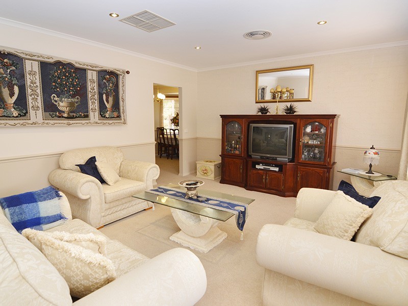 15 Riverview Rise, Gol Gol NSW 2738