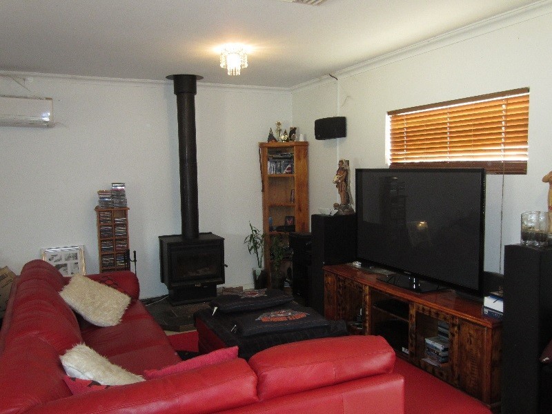 403 Sculthorpe Road, Nangiloc VIC 3494