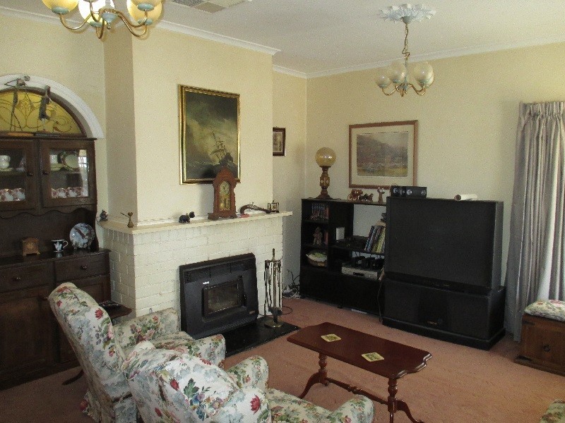 18 Main Street, Speed VIC 3488