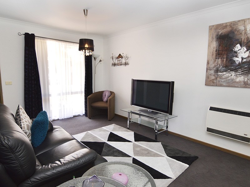 8/221 Adams Street, Wentworth NSW 2648