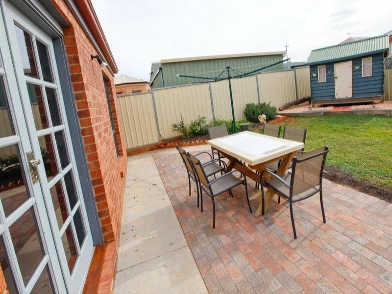 8 Rosedale Court, Buronga NSW 2739