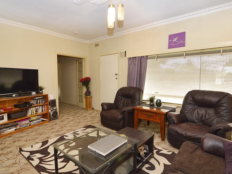 98 Thirteenth Street, Mildura VIC 3500