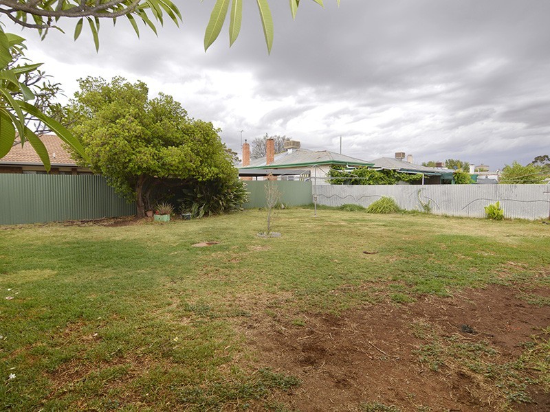 98 Thirteenth Street, Mildura VIC 3500