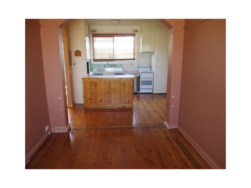 32 Railway Terrace, Ouyen VIC 3490