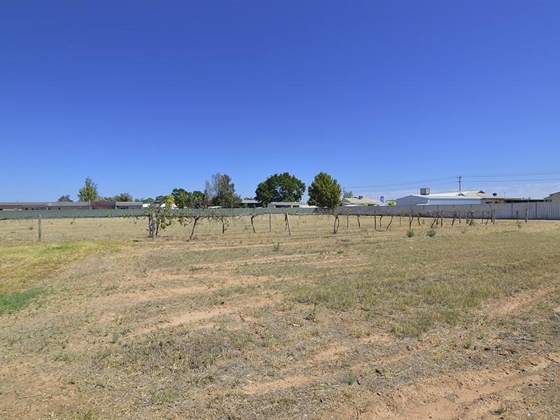 2801 Eleventh Street, Irymple VIC 3498