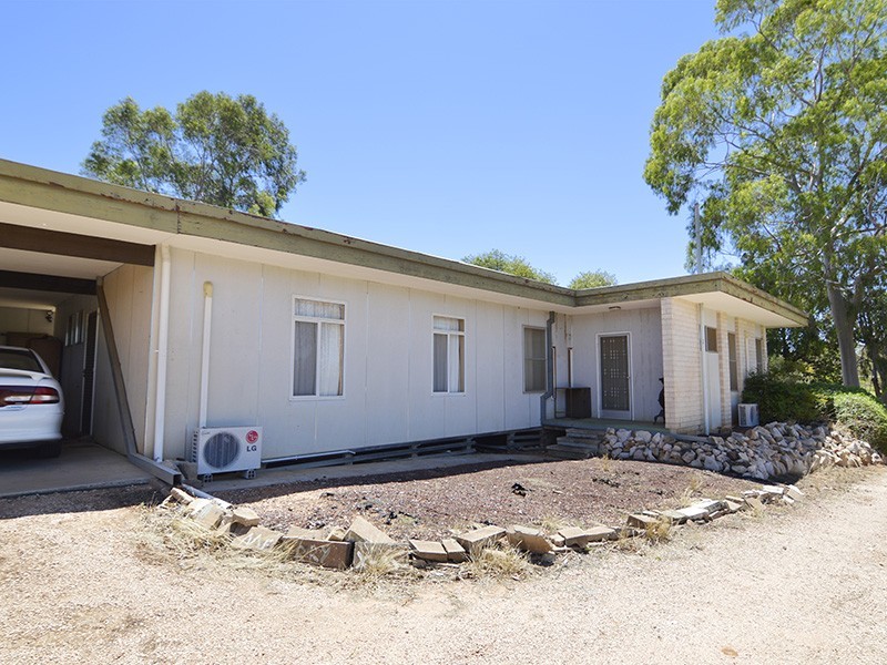 3150 Kulkyne Way, Colignan VIC 3494