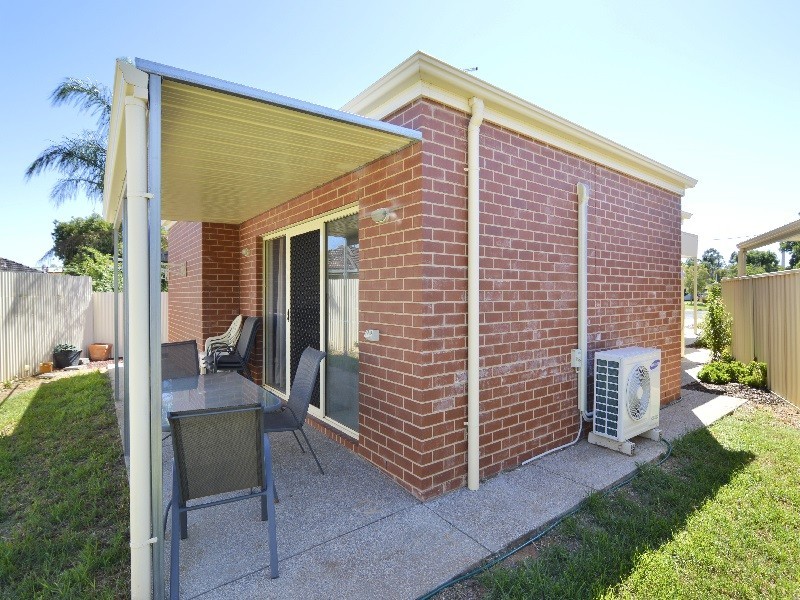 6 A John Court, Irymple VIC 3498