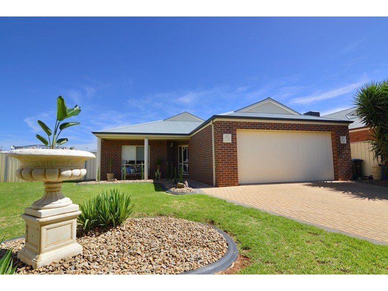 8 Jaylee Terrace, Mildura VIC 3500