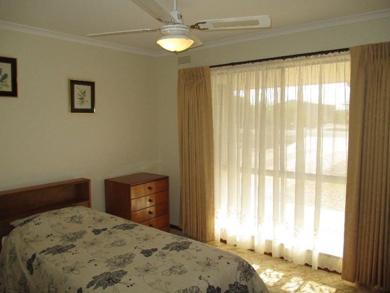 16 Loveridge Street, Ouyen VIC 3490