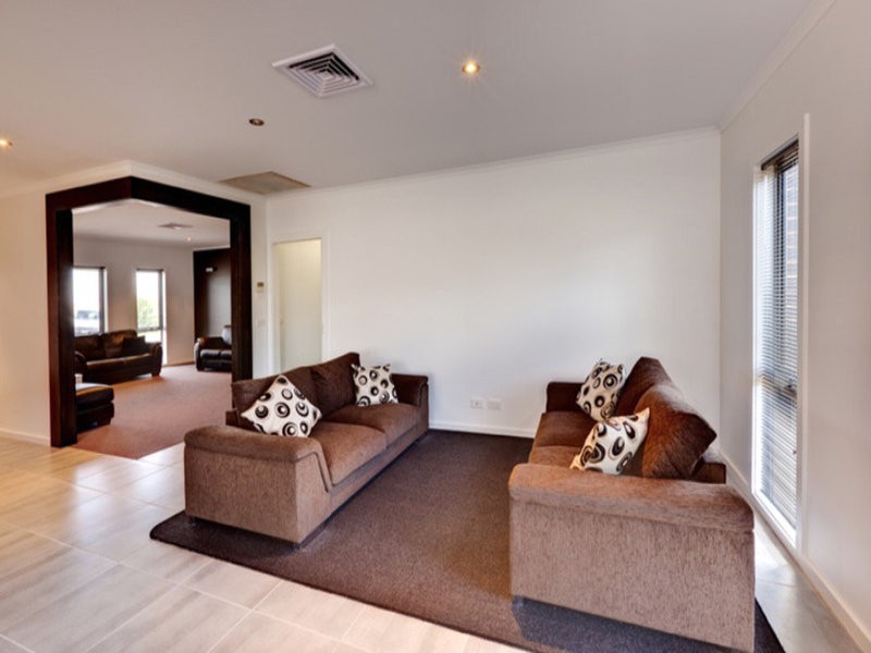 15 Freshwater Crt, Mildura VIC 3500