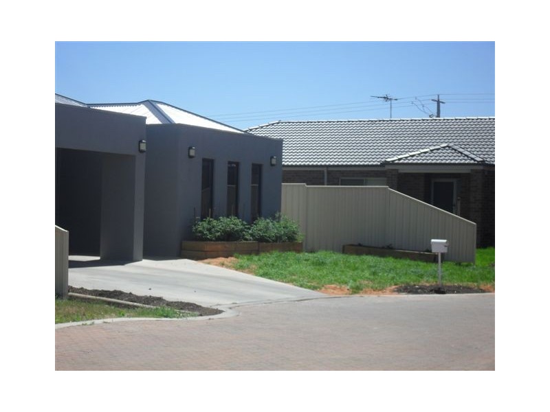 2/22 Philippa Crescent, Mildura VIC 3500