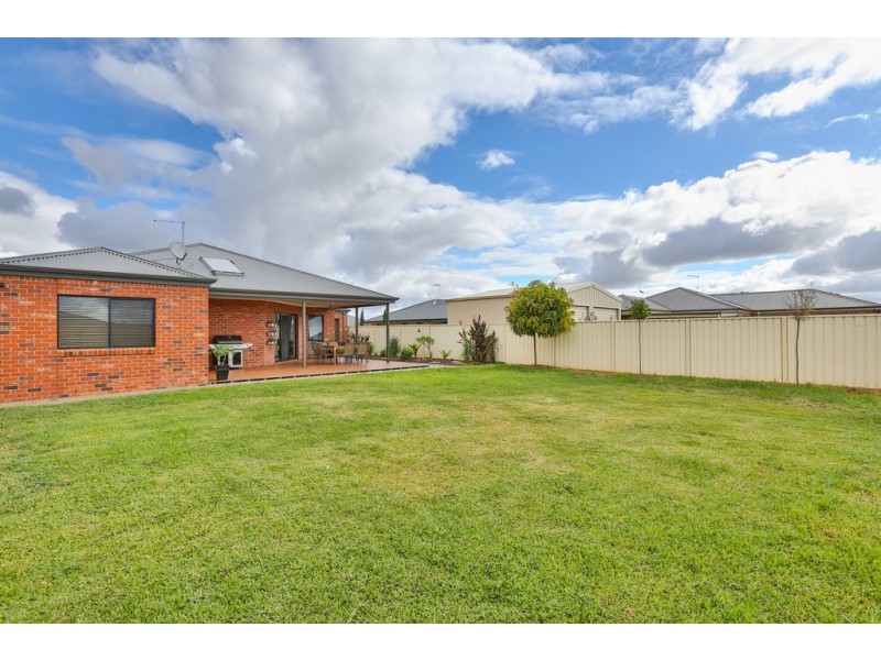 2 Christian Court, Mildura VIC 3500