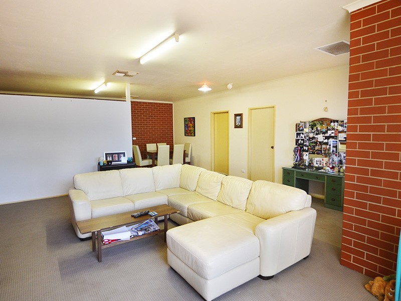 91 and 91A Lemon Avenue, Mildura VIC 3500