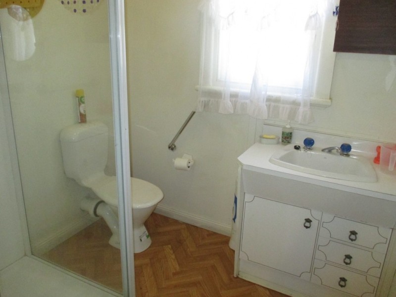 26 Railway Avenue, Sea Lake VIC 3533