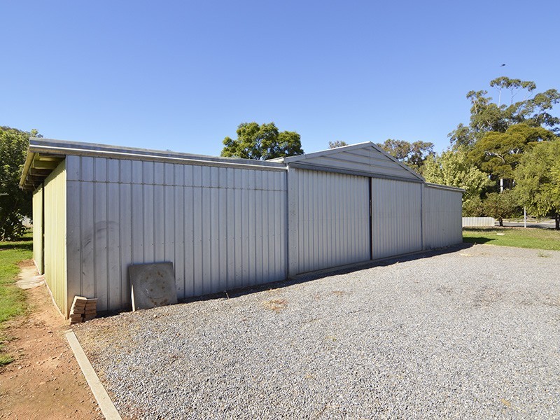 1 Tireel Drive, Nichols Point VIC 3501