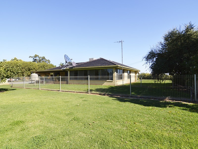 1 Tireel Drive, Nichols Point VIC 3501