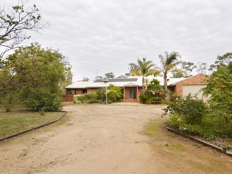 498 River Road, Dareton NSW 2717