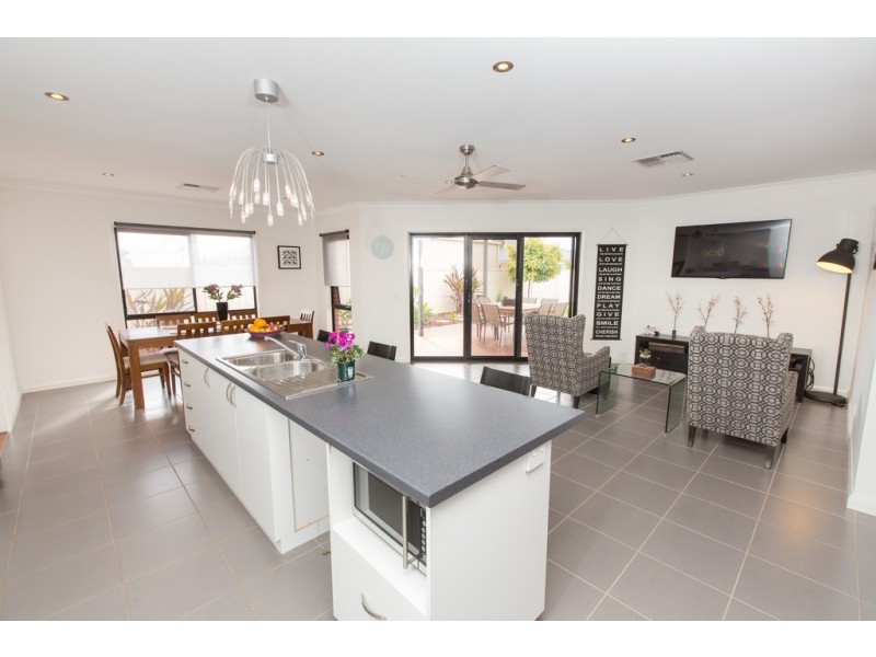 2 Christian Court, Mildura VIC 3500