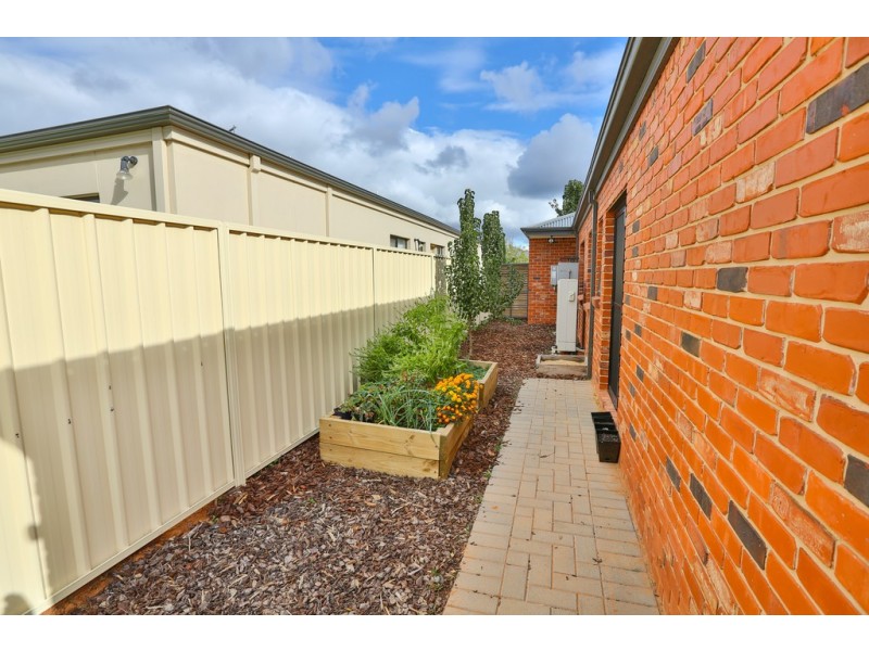 2 Christian Court, Mildura VIC 3500