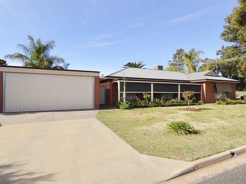 49 Nardoo Street, Red Cliffs VIC 3496