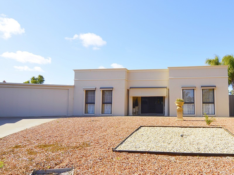 3 Streisand Court, Mildura VIC 3500