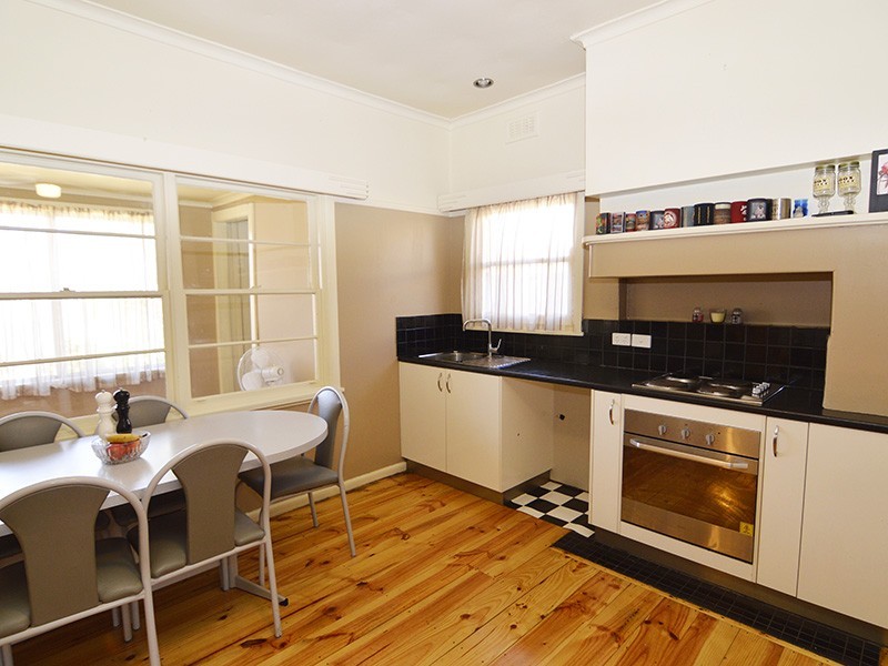 2 Mimosa Ave, Mildura VIC 3500