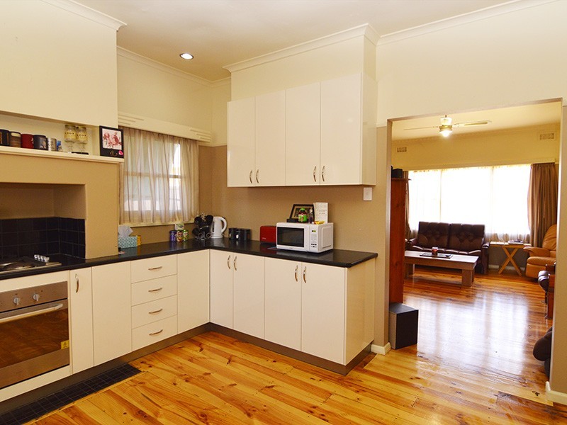 2 Mimosa Ave, Mildura VIC 3500