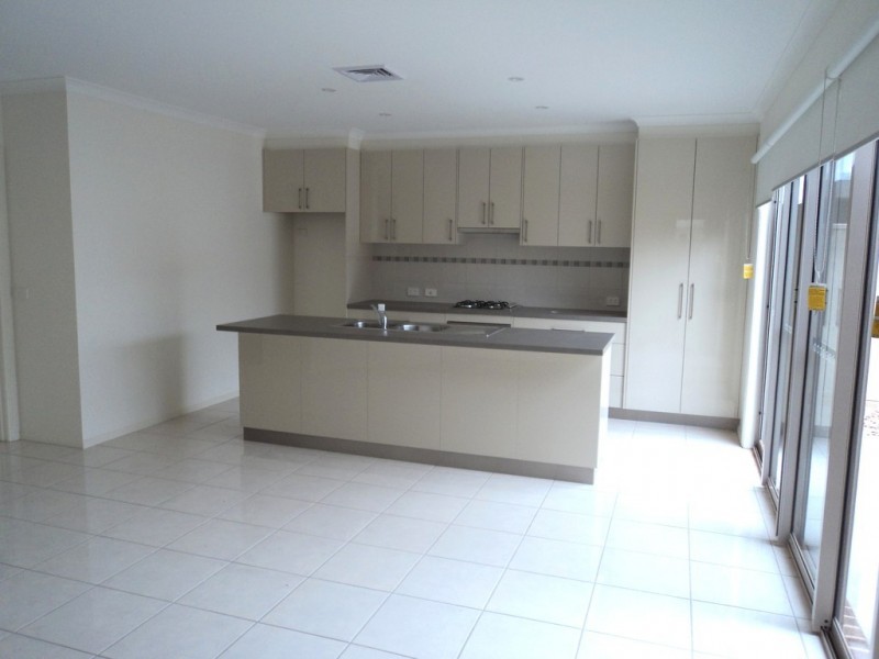 4/11 Wisteria Way, Mildura VIC 3500
