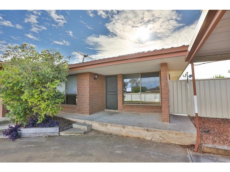 4/646 Koorlong Avenue, Irymple VIC 3498