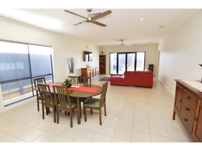 12 Melaleuca Street, Buronga NSW 2739