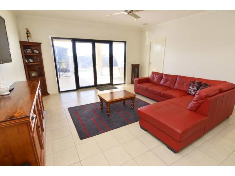 12 Melaleuca Street, Buronga NSW 2739