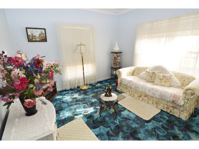 574 Deakin Avenue, Mildura South VIC 3501