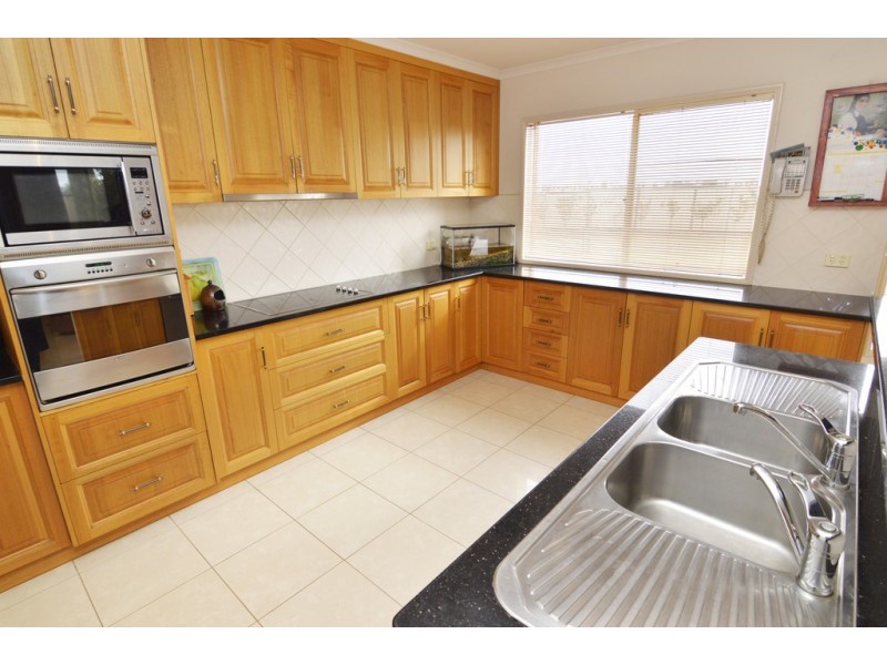 30 Yelta Road North, Merbein VIC 3505