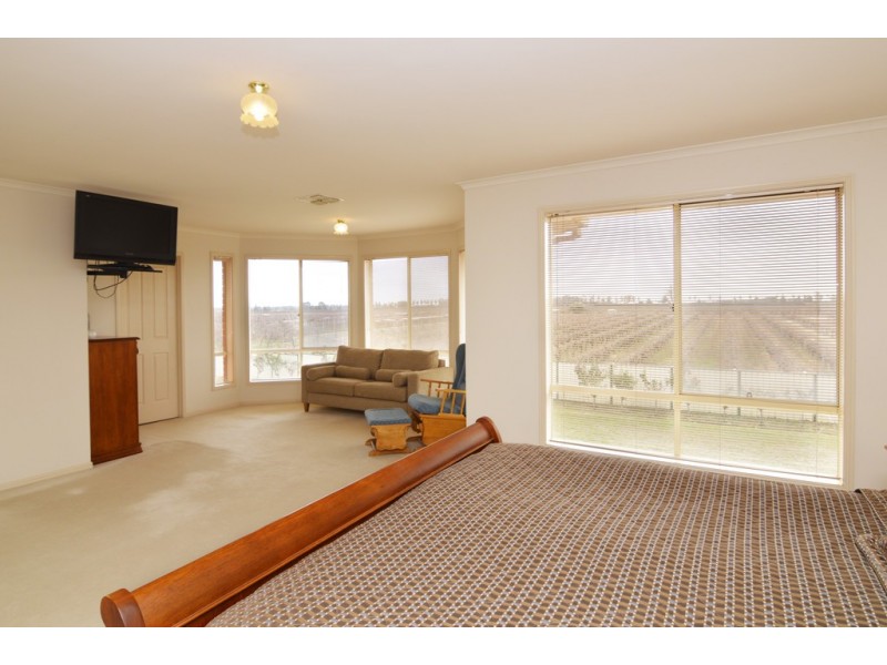 30 Yelta Road North, Merbein VIC 3505