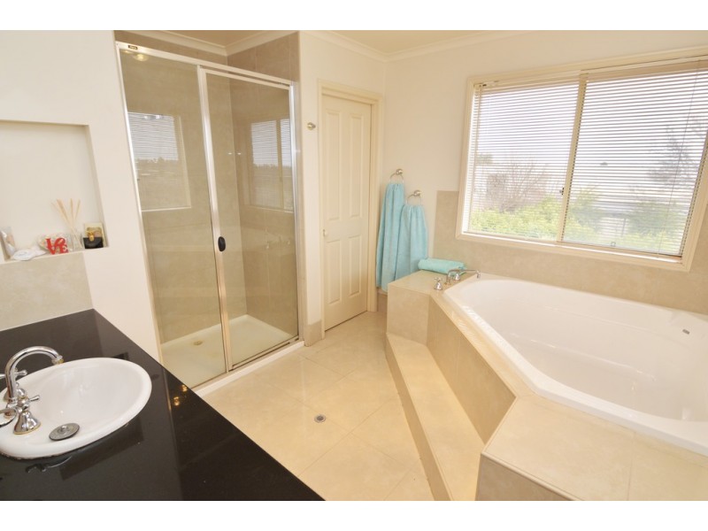 30 Yelta Road North, Merbein VIC 3505