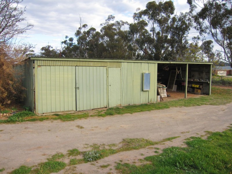 117 Happy Valley Landing Road, Robinvale VIC 3549