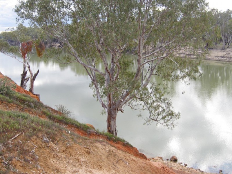 117 Happy Valley Landing Road, Robinvale VIC 3549